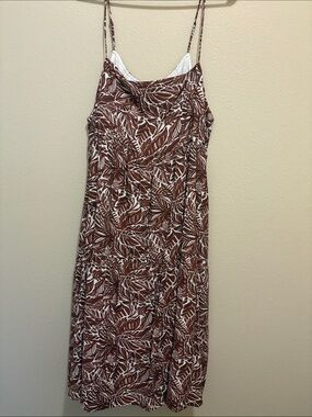 Brown and white tiered midi dress